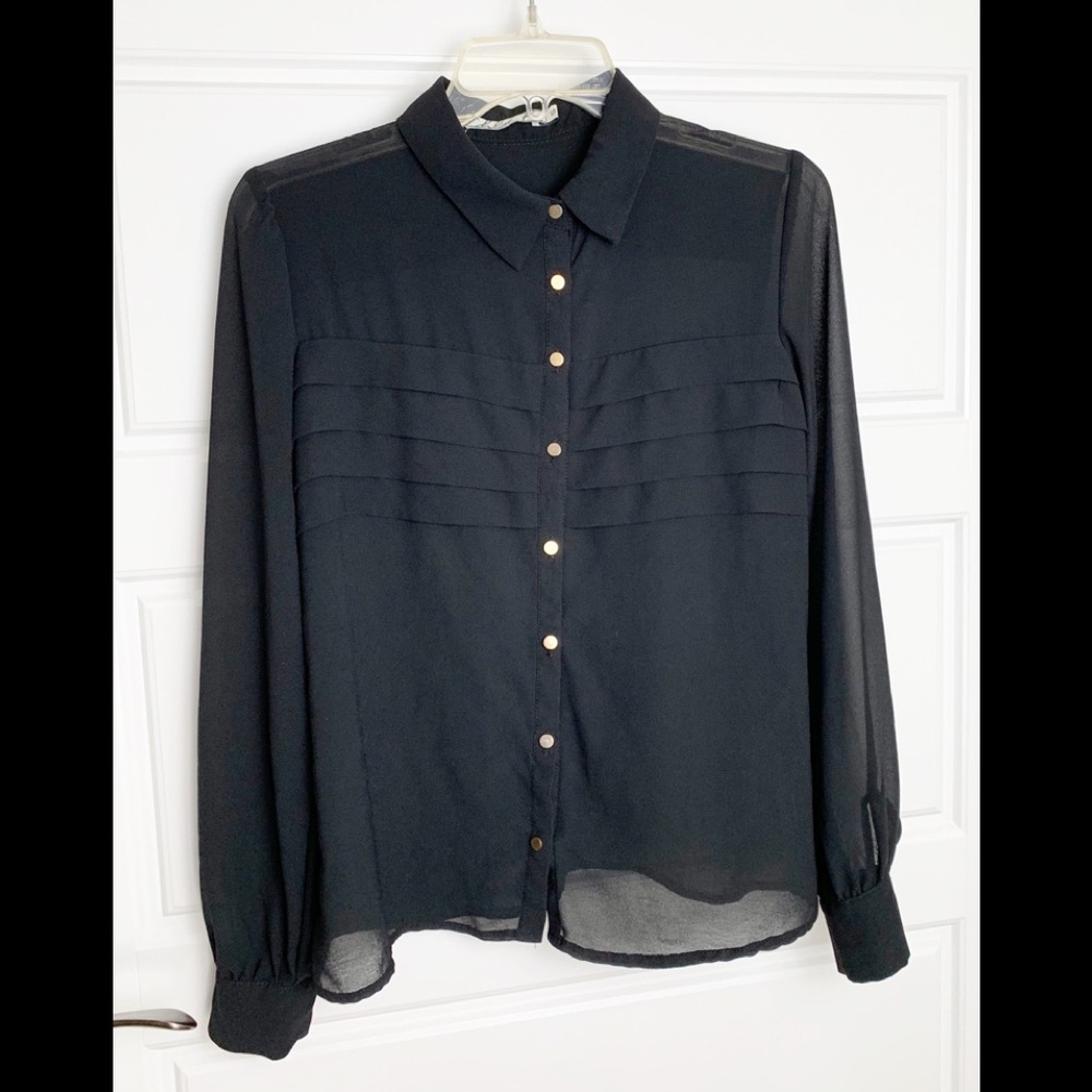 Chloe K Button Down Sheer Top Small